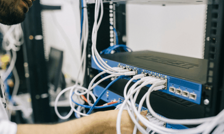 Czym jest serwer rodzaje zarządzania i wybór najlepszego rozwiązania